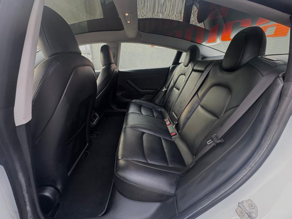 Tesla Model 3 Standard Range Plus RWD
