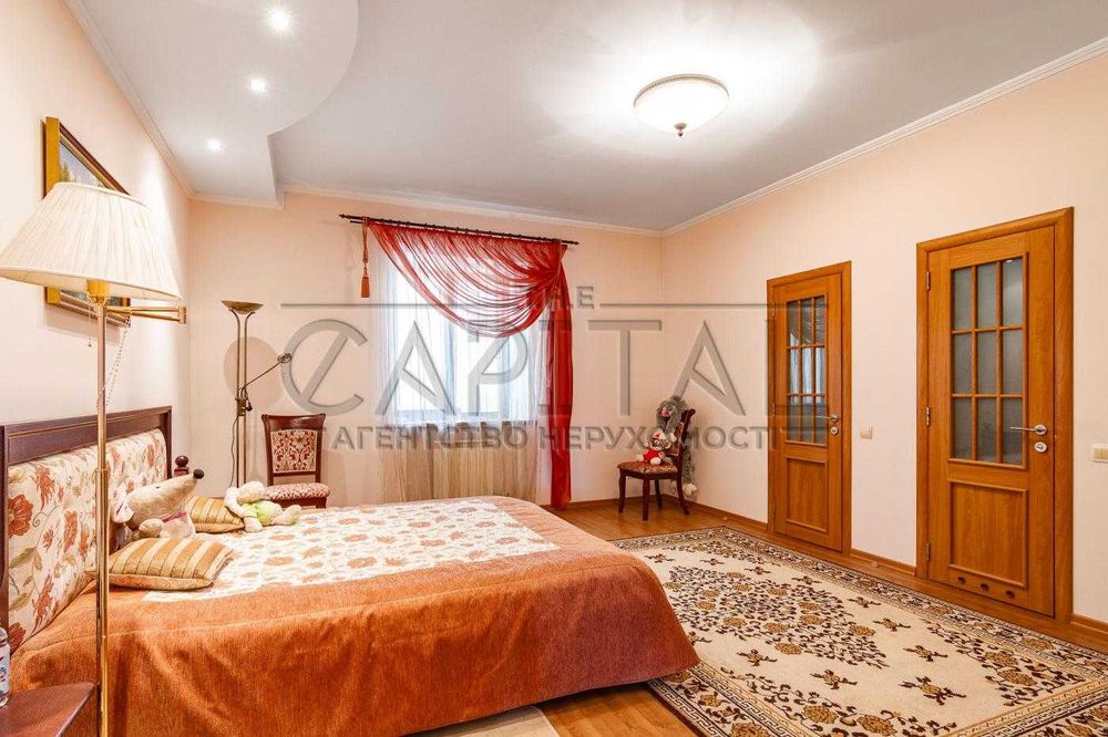 Продаж 3-поверхового будинку 1200м2, Вища Дубечня, Вишгородський р-н