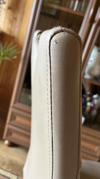 4 Krzesła eko skorka