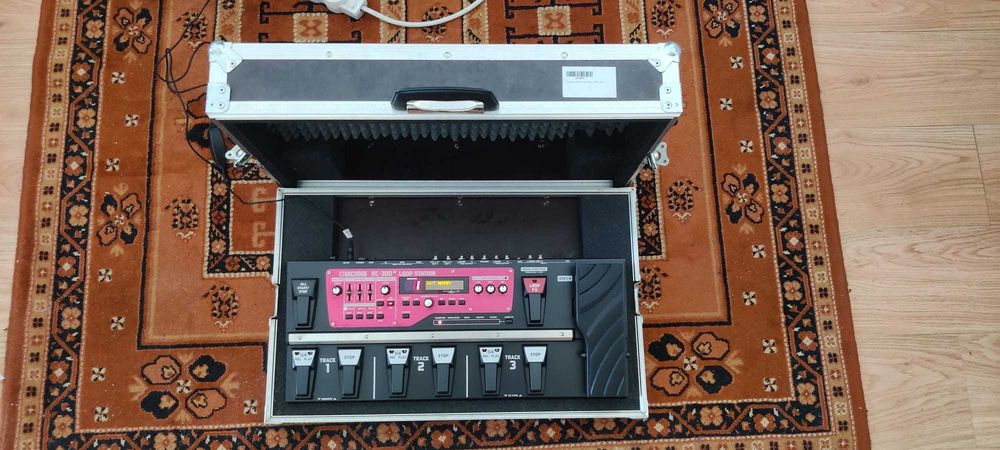 BOSS RC-300 Loop Station com Case