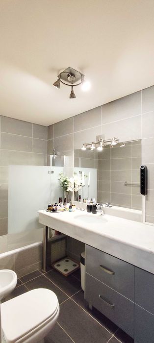 Magnífico Apartamento Remodelado T3 no Último Piso com Excelente Localização - Conceição de Tavira