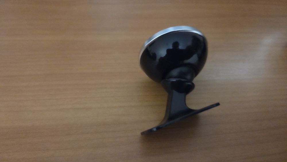 Тримач для телефону в авто