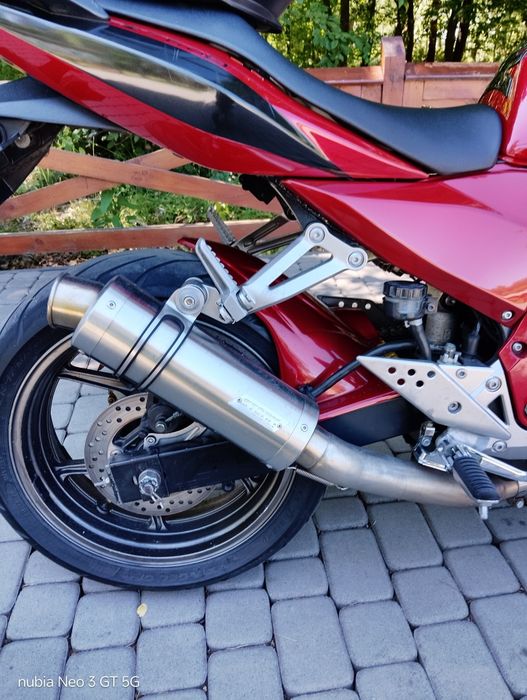 Kawasaki z 750 s.2005 року.