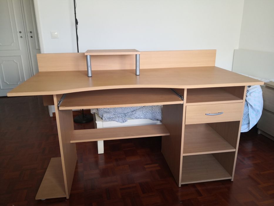 Computer Desk