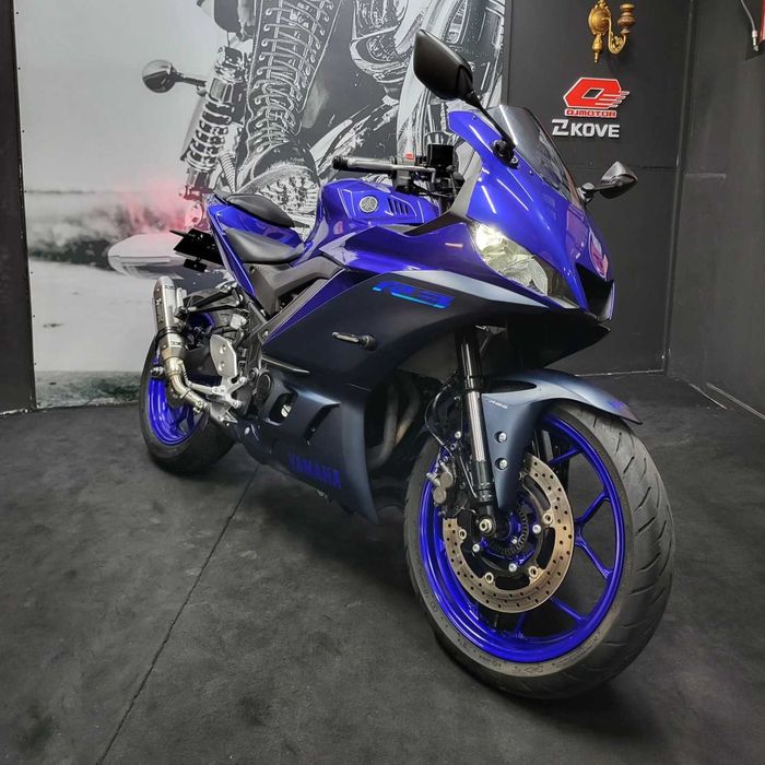 Yamaha YZF -R3 / 2024