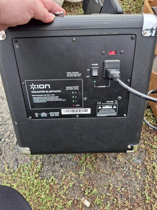 Głośnik Przenośny ION Tailgater Bluetooth / Radio AM/FM / Akumulator