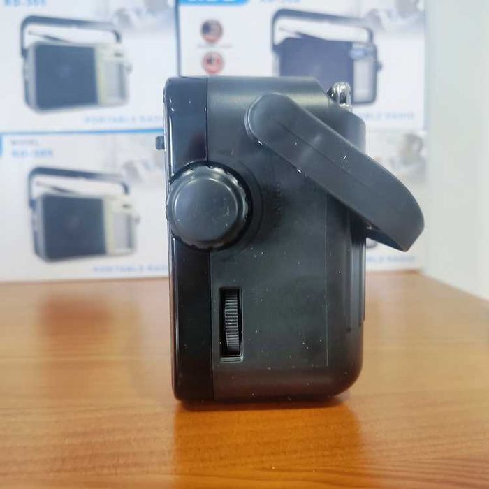 Rádio Retro Portátil RDD RD-306 24 Bandas com X-BASS com Lanterna