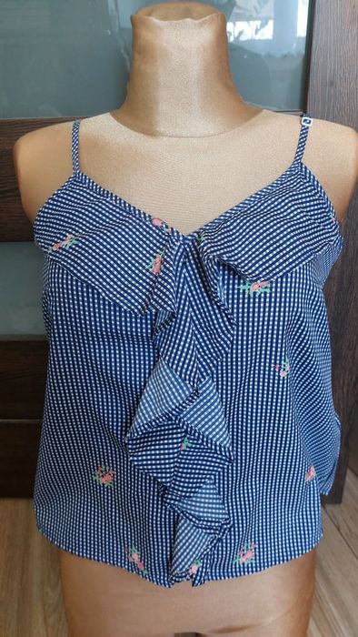 Bluzka na ramiączkach biało niebieska z kwiatami Takko Fashion 38 fa