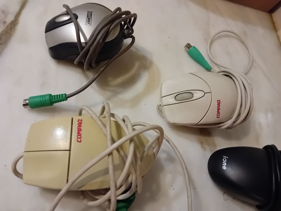 Conjunto de 6 Ratos de Computador Antigos Diversos