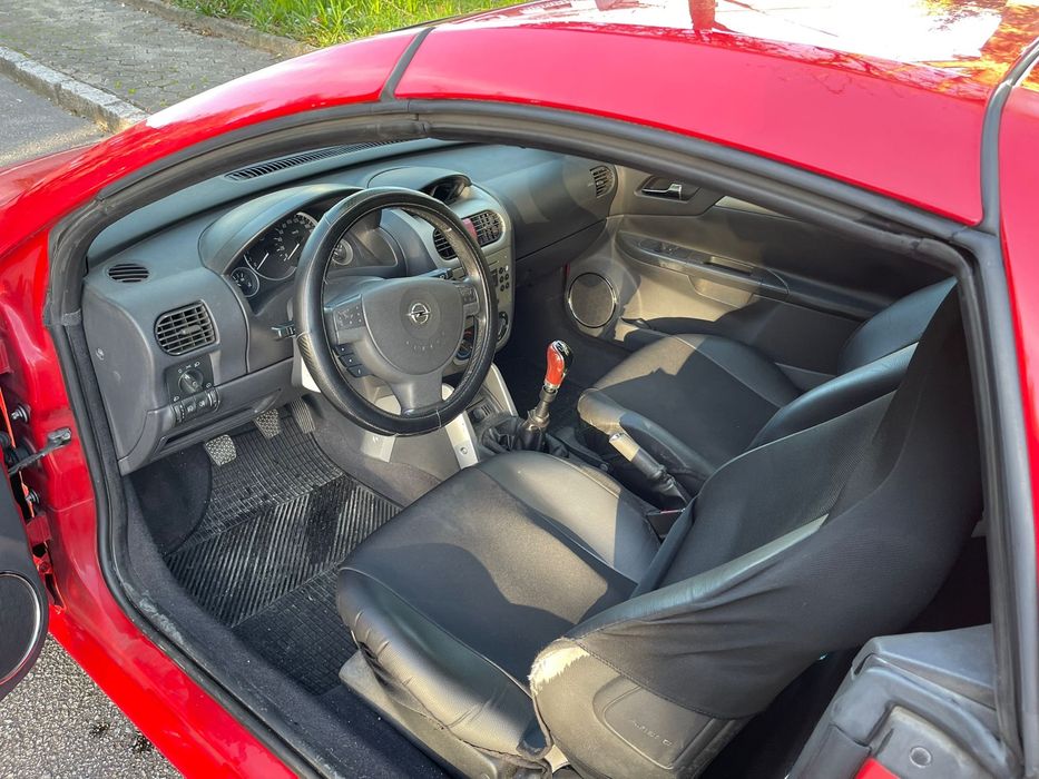 Opel tigra ano 2005 gasolina