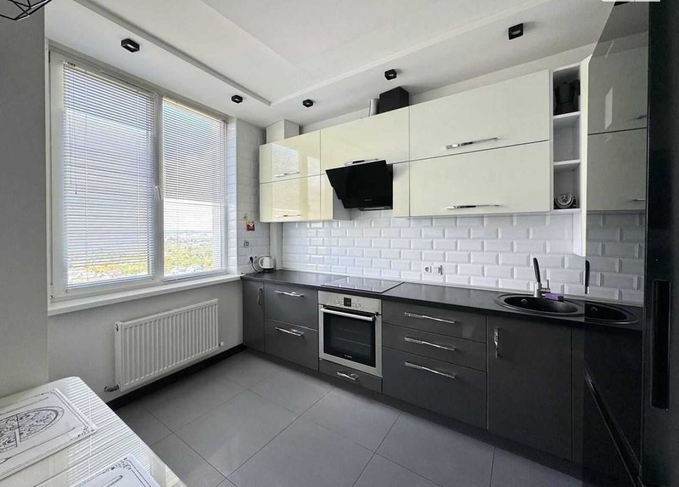 Здається 1-к квартира на вул. Біговій у новобудові