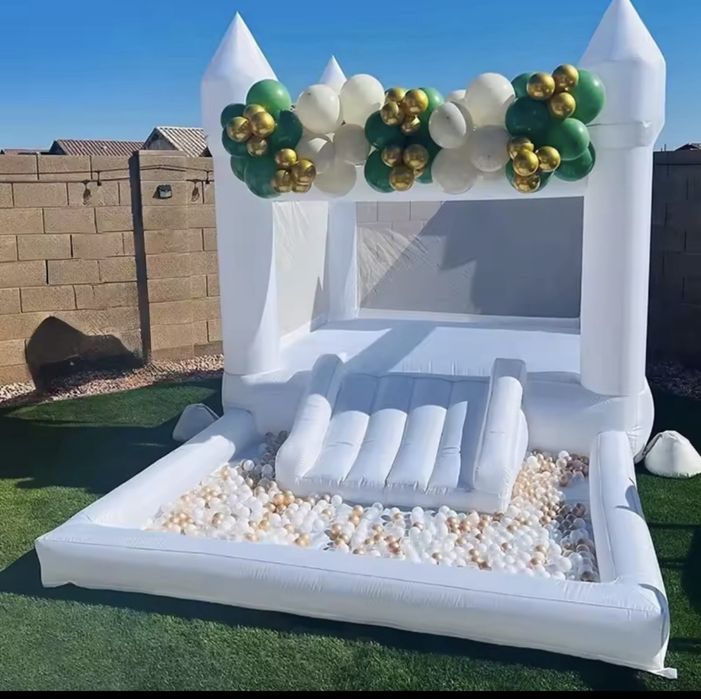 Dmuchany zamek skakaniec zjezdzalnia dmuchana na komunie urodziny