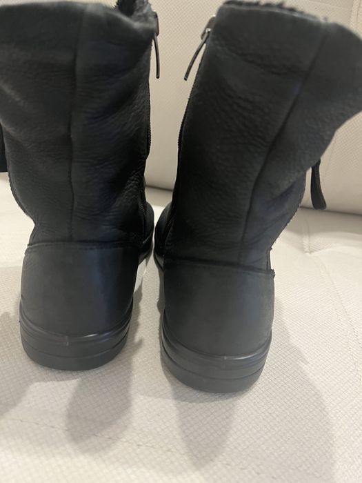 Продам ботинки Ecco