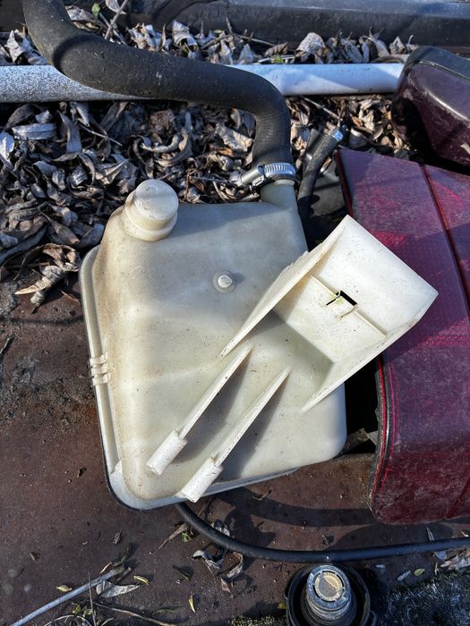 Maska, drzwi szyby błotniki klapy lampy Volkswagen Fiat Mercedes części do BMW E30 E46 E36 E 12 E 32 E23 E 12 E 10
