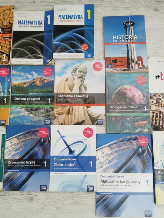 Książki do pierwszej klasy liceum i technikum