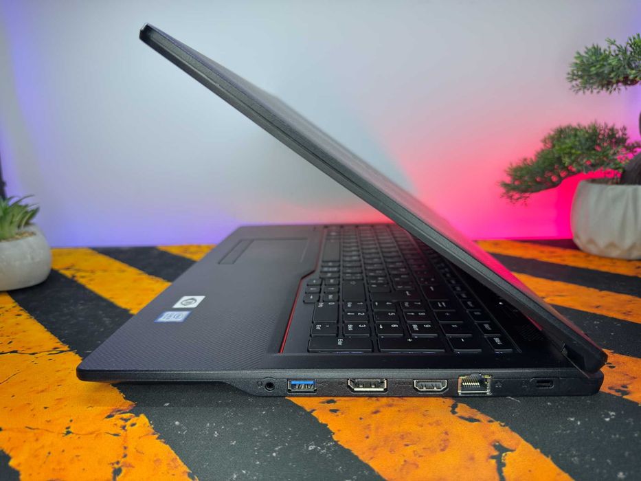 Fujitsu Lifebook E559, Core i5, 8gb, ssd 250gb, ноутбук