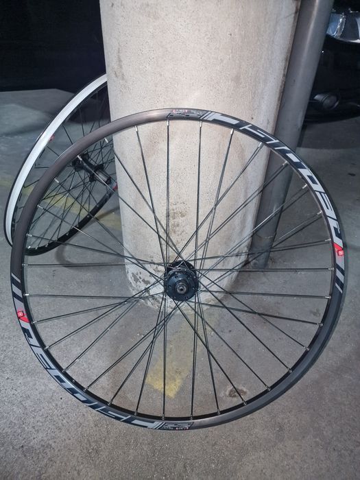 Aros Velox Neo 27.5