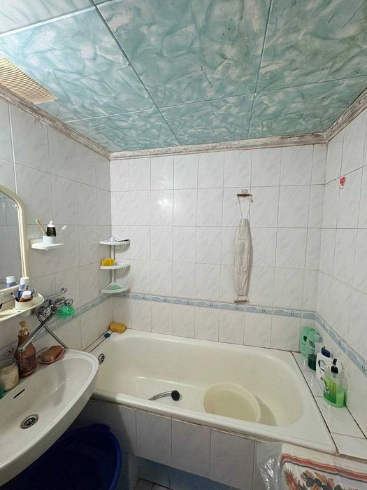 Сади 1к квартира в чудовому стані!