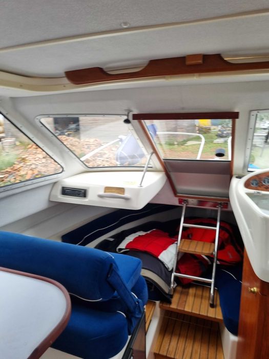 Łódz motorowa BELLA 655