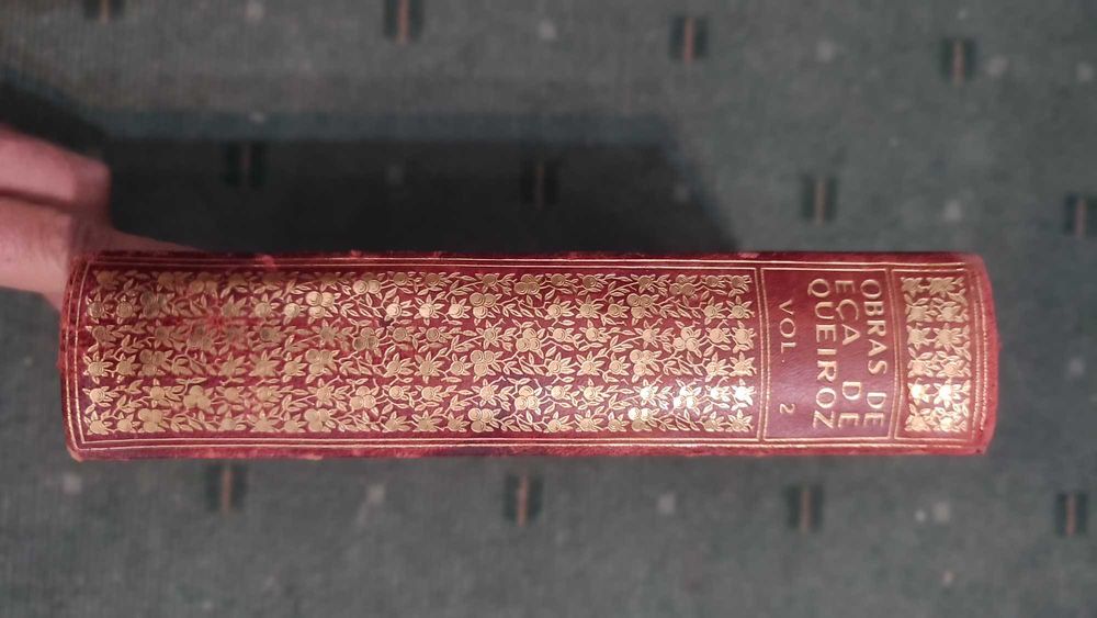 Obras de Eça de Queirós Volume II Edição Lello & Irmão