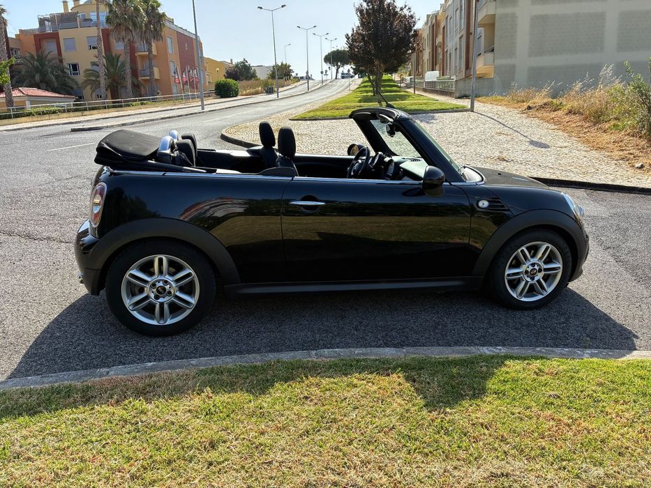 MINI Cabrio Cooper D488539812057600001