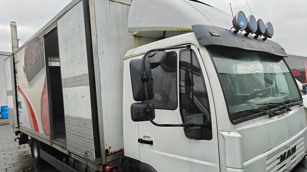 MAN 12.220 chłodnia