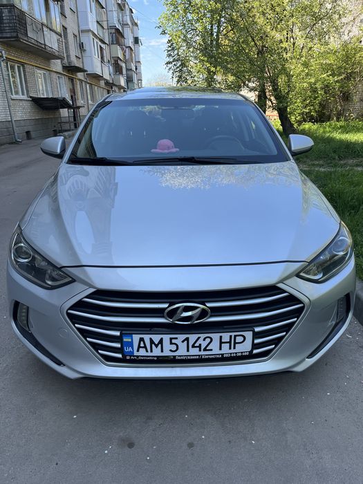 Автомобіль Hyndai