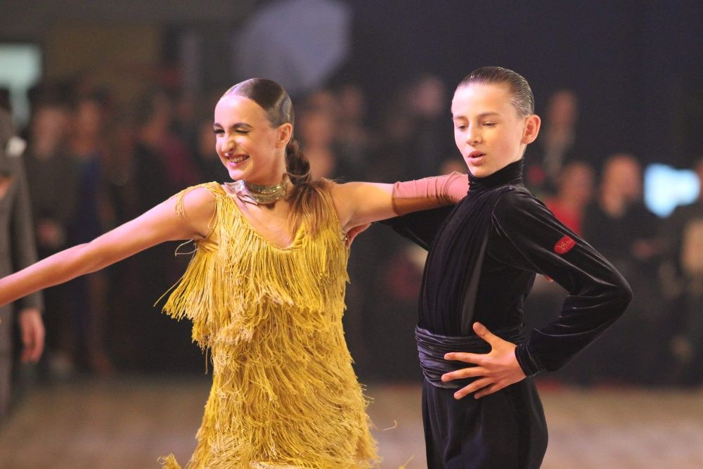 Złota zdobiona sukienka taniec towarzyski, super stan, 155-165cm