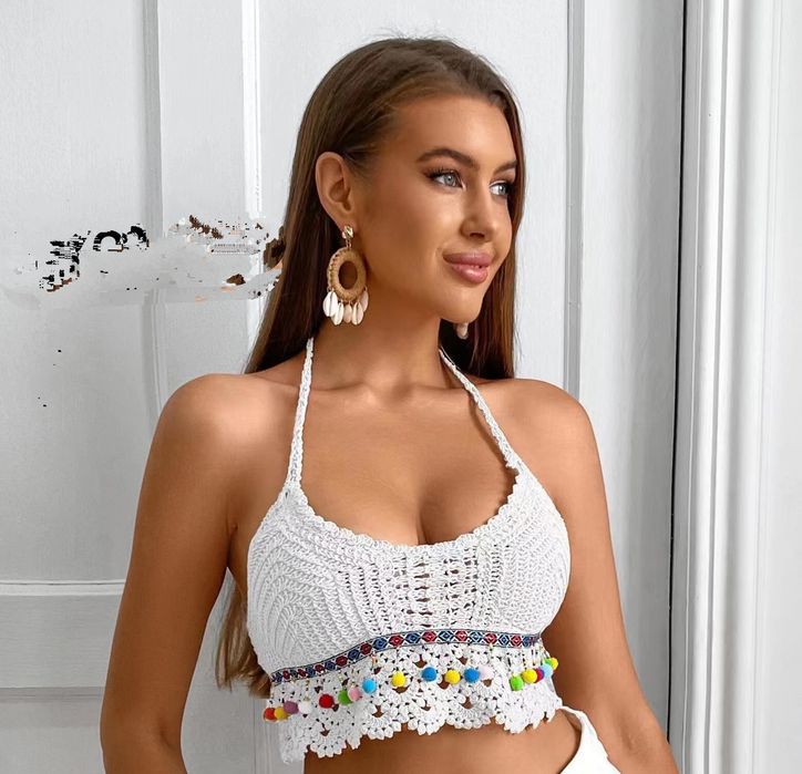 Top de renda com missangas