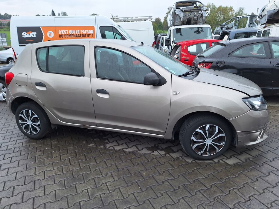 dacia sandero 2 ii 1.2 16v d4f732 wiązka instalacja silnika 240115461r