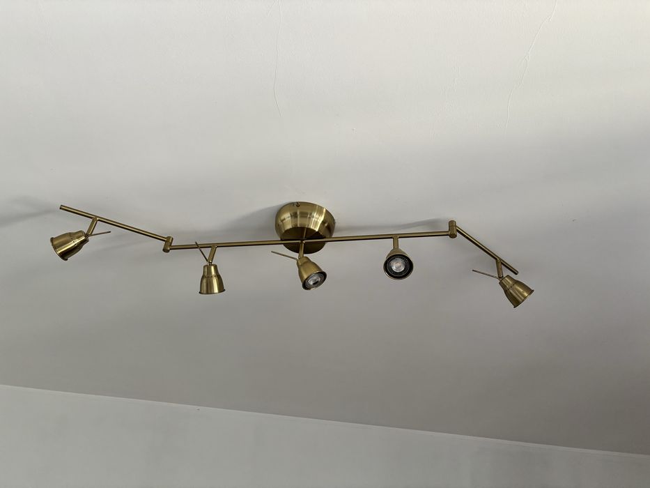 Candeeiro usado e em bom estado