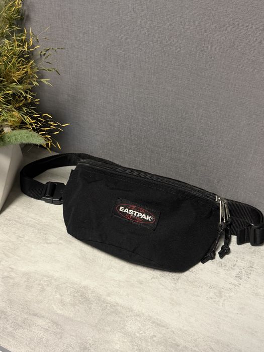 Eastpak Springer поясная сумка бананка