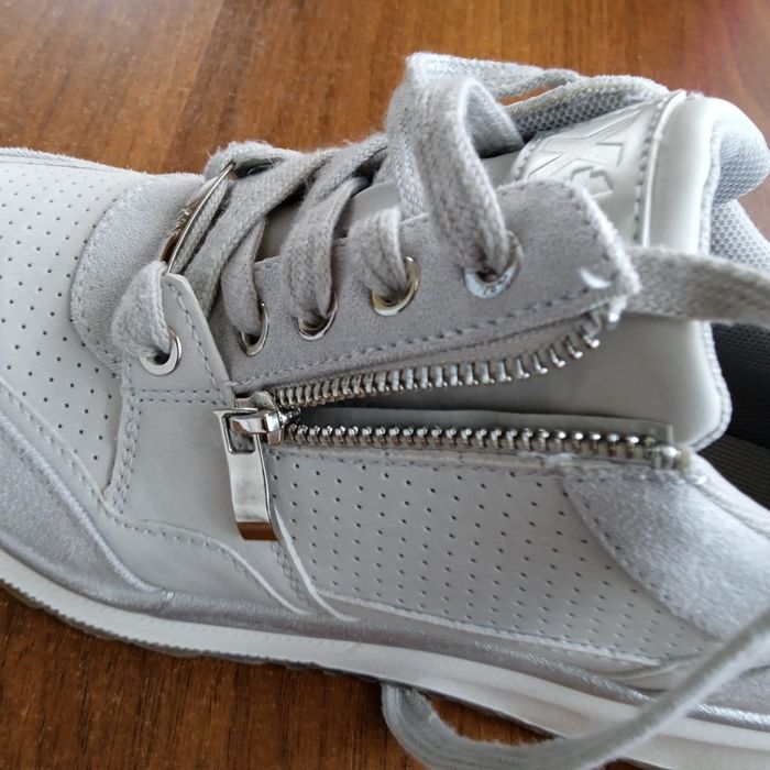 Sneakersy Hiszpańska firma Xti r 38 stan bardzo dobry kolor szary