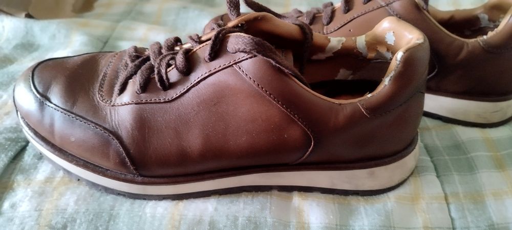Tênis Zara Castanhos n42