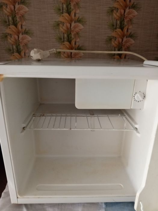 Продам холодильник б/у в рабочем состоянии