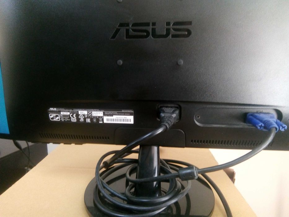 Продам 19 дюймовий монітор ASUS