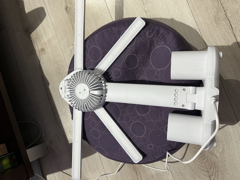 Lampka ledowa 4 ramienna skladana