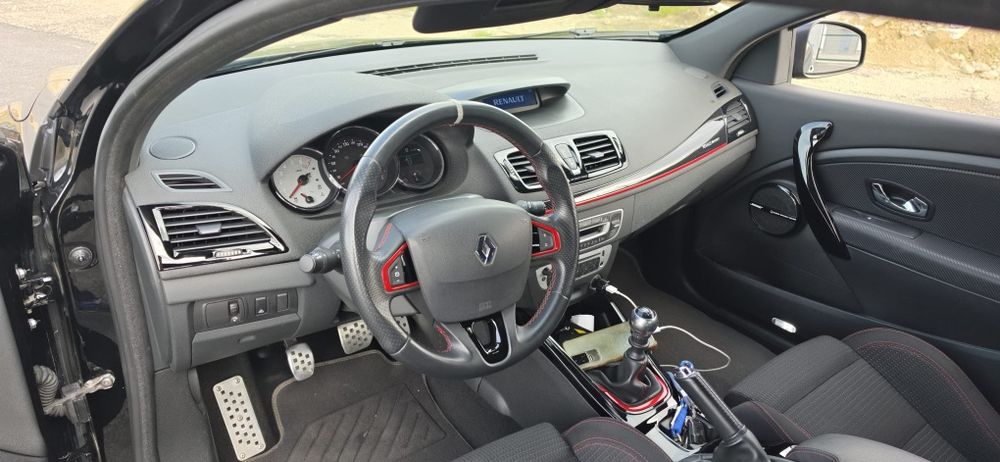 Megane iii rs chassis cup com 310 cv