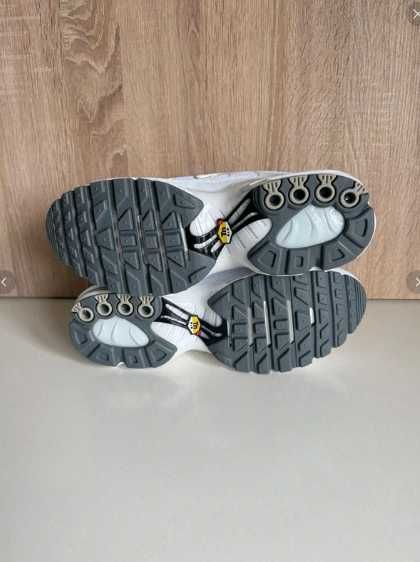 Nike air max plus TN biale R.39
