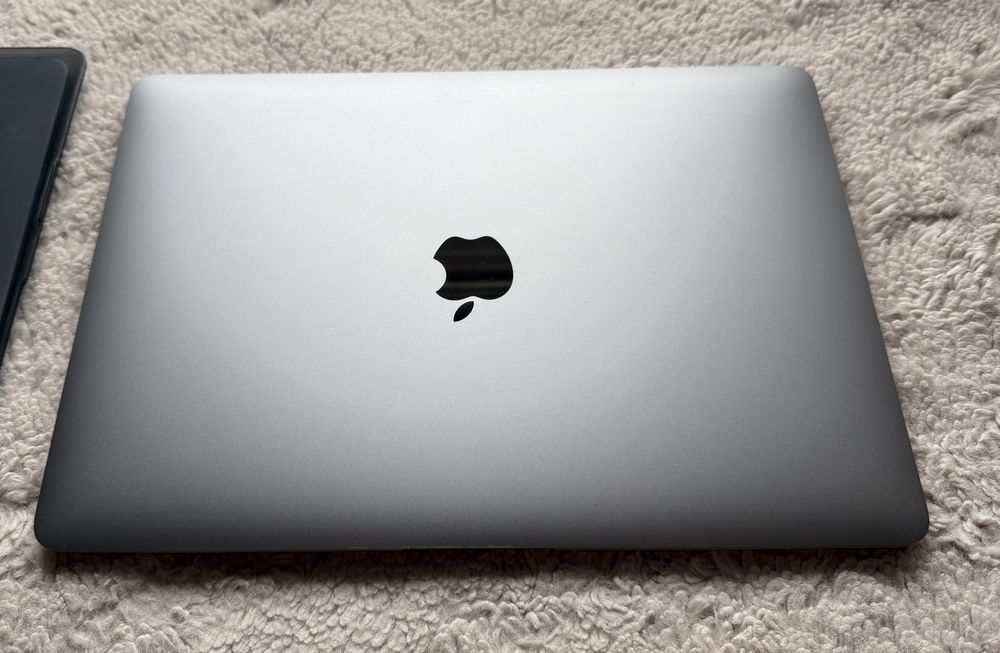 Apple Macbook Air 13 M1 8/256