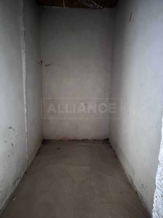 229$\м2, Унікальна квартира з видом на річку в зданому будинку !