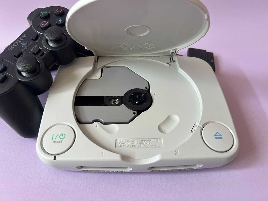 Ігрова приставка Sony PlayStation 1 (PS One)