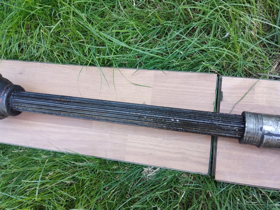 Сівалка зернова.оприскувач, кардан.