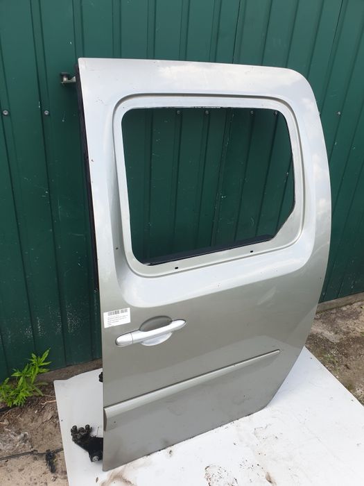 Дверка ліва задня Renault kangoo 2008 2019рік