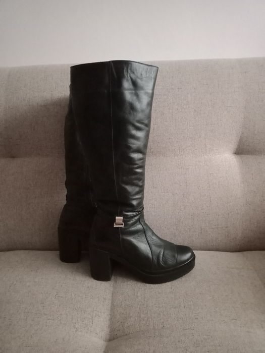 Czarne długie kozaki rozm 37 FASHION że skóry
