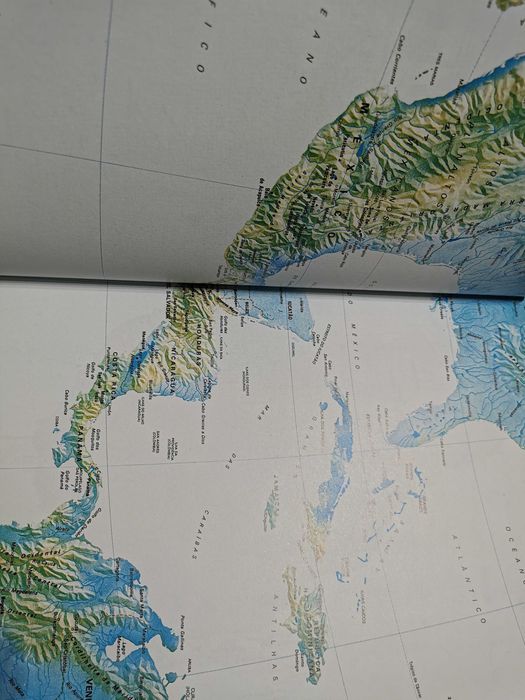 Dicionário Ilustrado das Maravilhas Naturais do Mundo