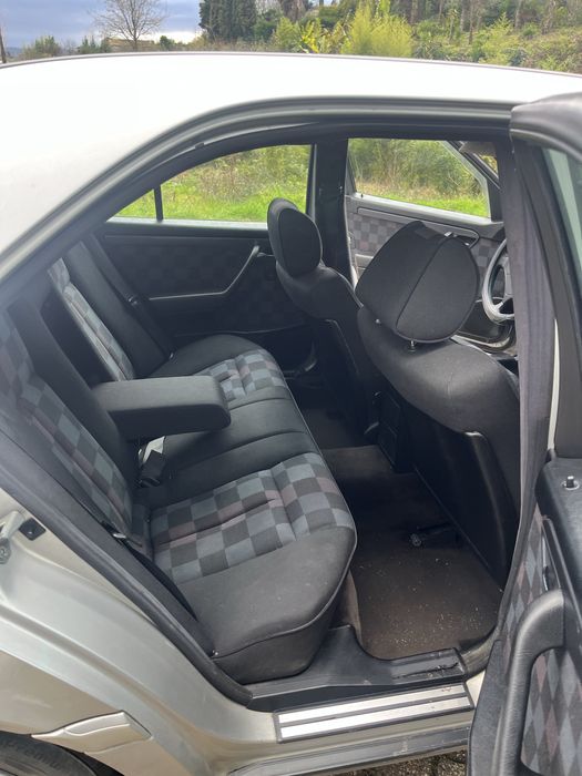 Mercedes c200 gasolina 136cv