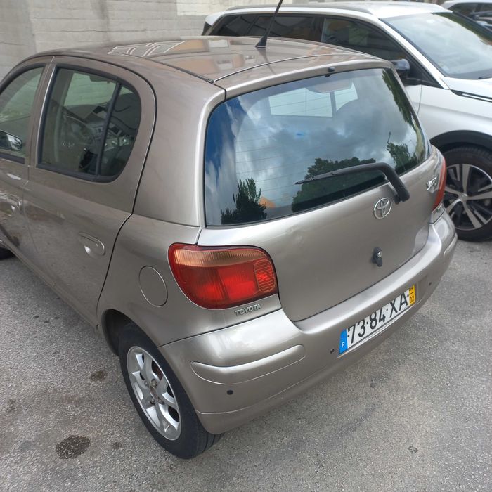 Toyota Yaris 1.0 VVT-i Sol • Económico • Fiável • Pronto a Circular