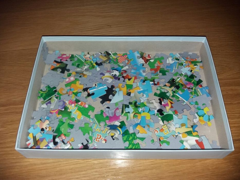 Puzzle Mickey Mouse camping buddies
