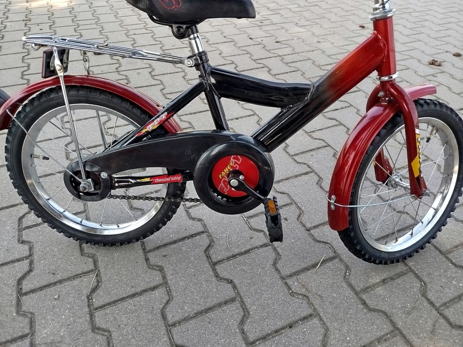 Rower dla chłopca BMX 16 czerwono czarny.